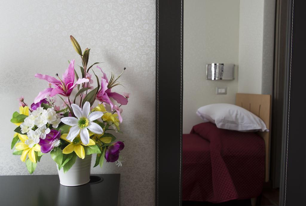 Di Fronte Cupola Bed and breakfast 4*