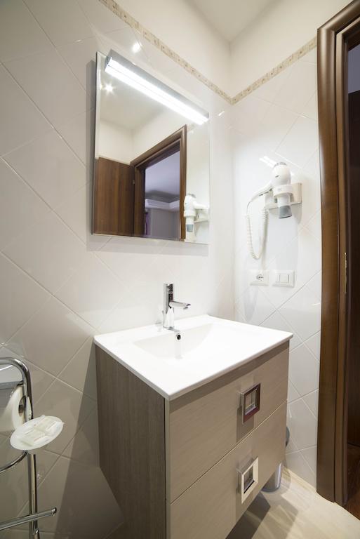 Di Fronte Cupola Bed and breakfast